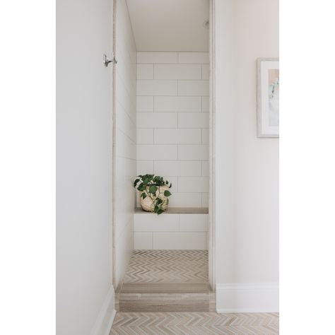 Large Herringbone Tile Floor, Harringbone Tile, Limestone Bathroom Floor, Herringbone Tile Bathroom, Limestone Grey, Herringbone Tile Floors, Limestone Floor Tiles, Vein Cut, Tile Floor Living Room