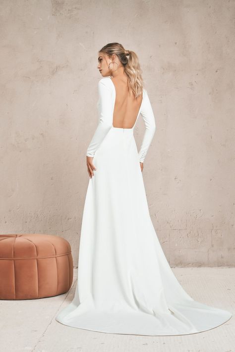 Dresses With Sleeves Elegant, Anastasia Wedding, White Long Sleeve Wedding Dress, Vagabond Bridal, Long Sleeve Wedding Dress Backless, Long Sleeve Wedding Dress Simple, Square Neck Wedding Dress, Wedding Dresses 2022, Wedding Dresses Elegant