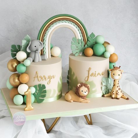 Safari Jungle Birthday Cake, Safari Baby Shower Boy Cake, Jungle Animal Cake, Jungle Safari Cake, Jungle Birthday Cakes, Wild Baby Shower, Safari Baby Shower Boy, Jungle Balloons, Animals Cake