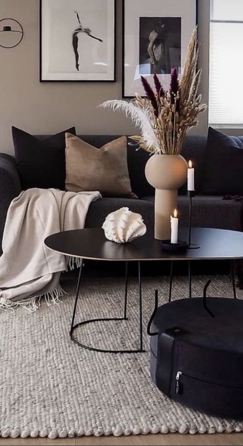 Black Sofa Living Room Decor, Black Sofa Living Room, Modern Apartment Living Room, Beige Living Rooms, Black Living Room, Apartment Living Room Design, Future Apartment Decor, Neutral Living Room, Living Room Decor Cozy