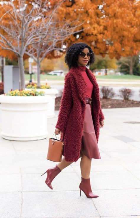 Five Burgundy Monochromatic Looks To Try This Fall/Winter – The Style Perk Burgundy Fall Outfits, Red Monochrome Outfit, Monochrome Outfit Ideas, Monochromatic Looks, Monochromatic Fashion, Burgundy Outfit, Pleated Shirt Dress, Good Wine, Monochromatic Outfit