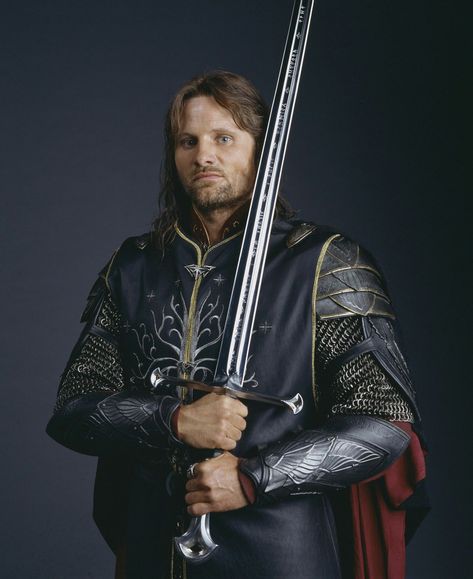 Aragorn, Son of Arathorn. Shoulder To Chest Tattoo, Aragorn Costume, Lord Of The Rings Aragorn, Lotr Swords, Armor Shoulder, Lotr Trilogy, Elven Queen, Viggo Mortensen, Swords Medieval