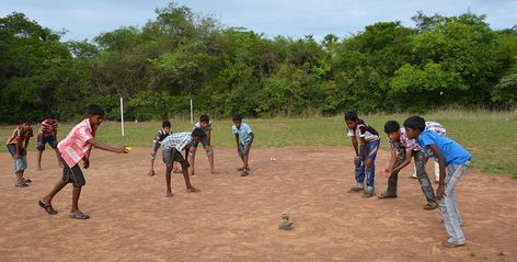 Traditional Game in India: Seven Stones Playing Indian Games, Kho Kho, Village Games, Marble Pieces, Stone Game, Dance Of India, Indians Game, Traditional Game, Children's Games