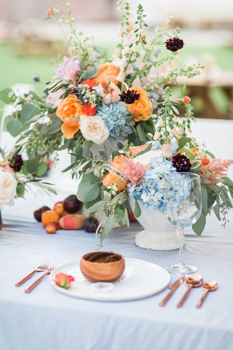 Orange And Blue Wedding, Soft Blue Wedding, Blue Orange Weddings, Tangerine Wedding, Wedding Flower Guide, Orange Wedding Flowers, Citrus Wedding, Cheap Wedding Flowers, Blue Wedding Inspiration