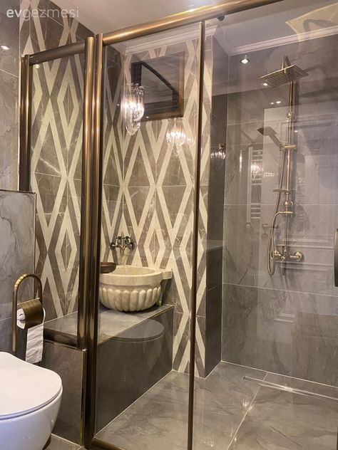 Bu Kocaman Evde Mutfak Dört Ayrı Bölümden Oluşuyor! | Ev Gezmesi Tunis Tunisia, Turkish Bathroom, Balcony Design, Home Design Decor, Bathroom Storage, Bathrooms Remodel, New Homes, Villa, House Design