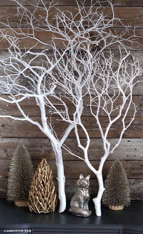 Top 40 Christmas Decoration Made With Twigs And Branches Christmas Celebrations Takken Decor, Manzanita Branches, White Branches, Easy Fall Crafts, White Spray Paint, Homemade Decor, Branch Decor, Local Florist, Noel Christmas