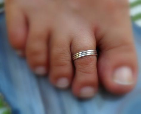 Toe Ring Knuckle Ring Pure Silver Ring Foot by JewelryByKonstantis Leg Finger Ring, Body Jewelry Gold, Fake Lip Ring, Toes Ring Silver, Toe Ring Designs, Triple Ring, Sterling Silver Toe Rings, Silver Toe Rings, Knuckle Ring