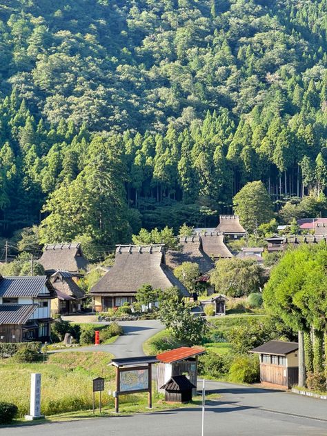 Japanese Countryside House, Forest Cottagecore, Japan Countryside, Scenery Aesthetic, Travel Scenery, Japanese Countryside, Japanese Forest, Tokyo Japan Travel, Go To Japan