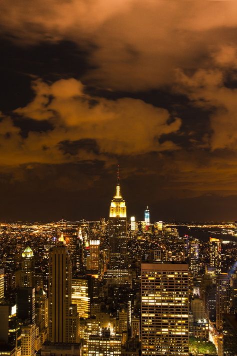 NYC Diverse Photography, 2012 Instagram, Cozy Lights, Sky Scapes, Ysl Gold, Night Views, Golden Night, New York Night, Golden City