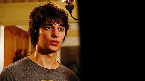 Roderick Heffley, Wimpy Kid Movie, Devon Bostick Rodrick, Rodrick Rules, Ginny E Georgia, Rodrick Heffley, Devon Bostick, Diary Of A Wimpy, Diary Of A Wimpy Kid