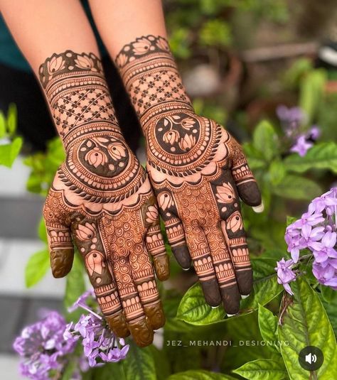 henna henna designs henna tattoo henna tattoos henna design henna tattoo designs hennas henna hand henna tattoo design Mehndi Designs Fingers, Brides Mehndi, Traditional Mehndi Designs, Front Hand Mehndi Design, Finger Mehndi, Short Mehndi Design, Rajasthani Mehndi Designs, Front Hand Mehndi, Hand Mehndi Design