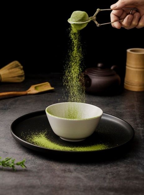 Matcha tea powder sieved in bowl | Free Photo #Freepik #freephoto #hand #health #tea #bamboo Matcha Photography, Matcha Ideas, Powder Photography, Matcha Lover, Tea Website, Hand Health, Matcha Tea Powder, Asian Tea, Health Tea