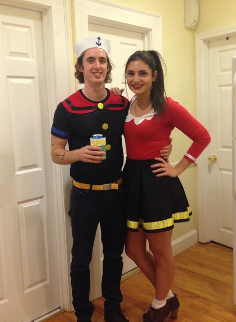 DIY Olive Oyl & Popeye Olive Oyl Costume, Olive Oyl Popeye, Popeye Costume, Most Creative Halloween Costumes, Halloween Costumes 2022, Popeye And Olive, Halloween Parejas, Popeye The Sailor Man, Olive Oyl