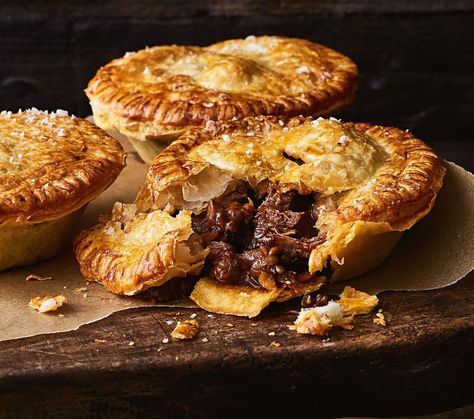 Traditional Chunky Pepper Beef Pies Recipe | Woolworths Steak Pie Recipe, Beef Pie Recipe, Steak And Mushroom Pie, Beef Pie, Steak Pie, Pepper Beef, Chicken Pie Recipe, Meat Pie Recipe, Beef Pies