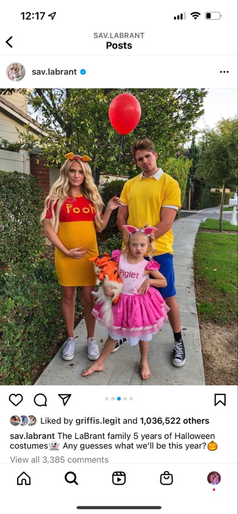 Cute Halloween Costumes Solo, Peyton Clark, Cole And Savannah, Strawberry Baby, Trendy Halloween Costumes, Flapper Girl, Halloween Costumes For Couples, Group Halloween Costumes