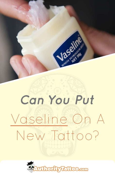 While there are many creams, lotions and ointments suitable for new tattoos, Vaseline can actually cause various tattoo healing issues. We explain why here. Sb Tattoo, Tattoo Knowledge, Tattoo Healing Cream, Tattoo Ointment, Tattoo Scabbing, Healthy Tattoo, Tattoo Aftercare Tips, Tattoo Healing Process, Brand New Tattoos