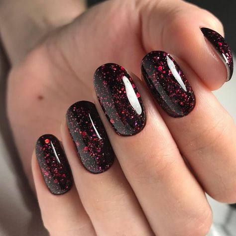 Black With Red Sparkle Nails, Red Black Glitter Nails, Black Nails Red Glitter, Black And Red Sparkle Nails, Red Nails With Black Glitter, Vampy Nails Short, Red And Black Glitter Nails, Nagel Pink, Dark Red Nail Designs