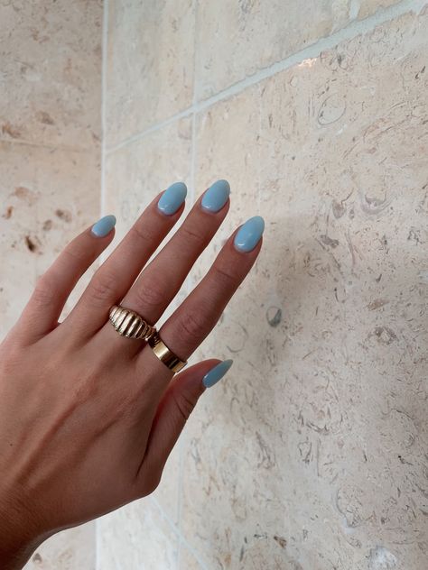 Summer Nails No Tips, Simple Nails Tan Skin, Nail Color That Makes You Look Tan, Summer Nails On Tan Skin, Blue Nails Tan Skin, Pretty Nail Colors For Tan Skin, Nail Colors Tan Skin, Gel Nails Tan Skin, Summer Nails For Tan Skin