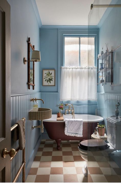 Victorian Apartment, Contemporary Victorian, Instagram Bathroom, Victorian Bathroom, Cottage Bathroom, Bathroom Red, Upstairs Bathrooms, Blue Bathroom, Vintage Bathroom