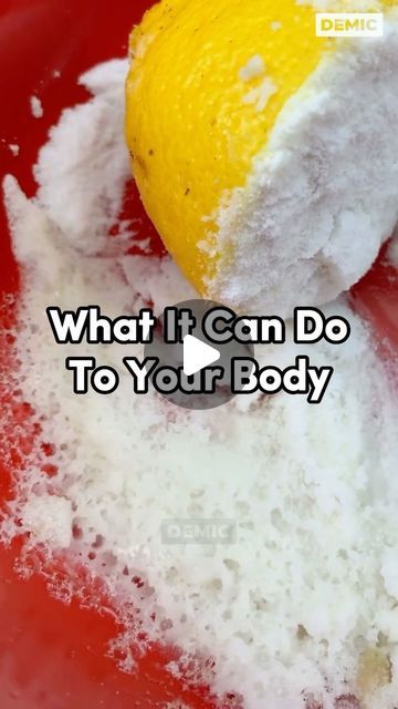 Lemon And Baking Soda, Drink Smoothies, Drinking Warm Lemon Water, Baking Soda And Lemon, Soda Drink, Warm Lemon Water, Health Drinks, Lemon Drink, Colon Cleanse