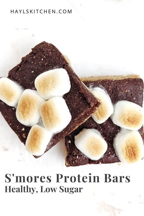 Healthy Smores, Sugar Free Protein Bars, Healthy Marshmallows, No Bake Protein Bars, Protein Dessert Recipes, High Protein Cheesecake, Protein Dessert, Healthy Protein Bars, Easy S