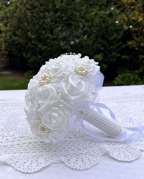 White Bouquet Wedding Bridesmaid, Bouquet Of Flowers For Wedding, Wedding Bouquets Bride White, Bridesmaids Flower Bouquet, Wedding Flower Bouquets Bridal, Flower Bouquet For Bride, Communion Bouquet, Wedding Buket, Diy Bouquet Wedding