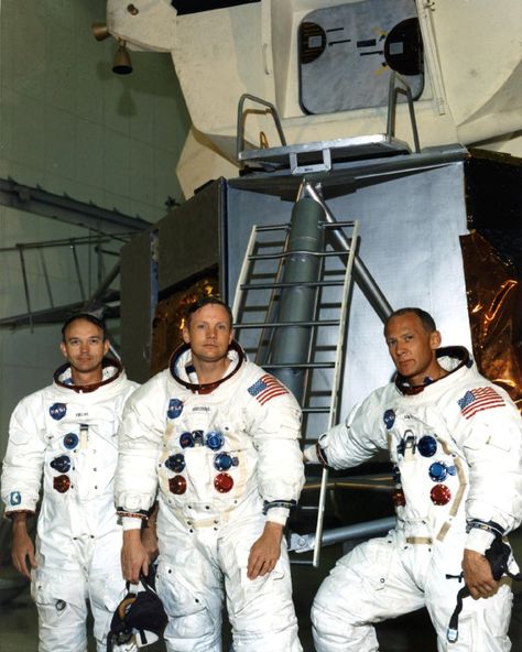 Apollo 11 Crew, Apollo Space Program, Lunar Module, Apollo 11 Mission, Lunar Landing, Curiosity Rover, Apollo Program, Nasa Photos, Apollo Missions