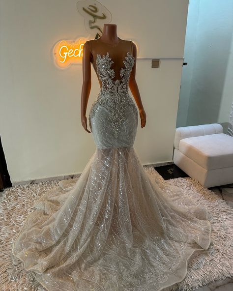 It’s giving icy 🥶🔥😍 Currently accepting custom orders and #Prom2025 ..kindly DM your style inspiration and date needed. #silverdress #classof2025 #promdresses #promdesigner #viralreels #promdress #explore Best Formal Dresses, Glitter Prom Dresses, Petite Wedding Dress, Beach Wedding Dress Boho, Mermaid Evening Gown, Modest Bridesmaid Dresses, Prom Dresses Sleeveless, Sequin Prom Dress, Designer Evening Dresses