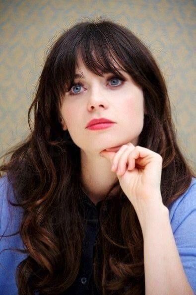 Brunette Fringe, Zooey Deschanel Hair, Zooey Deschanel Style, Bangs And Glasses, Hair Fair, Blonde Braids, Hair Styles 2017, Long Hair With Bangs, Zooey Deschanel