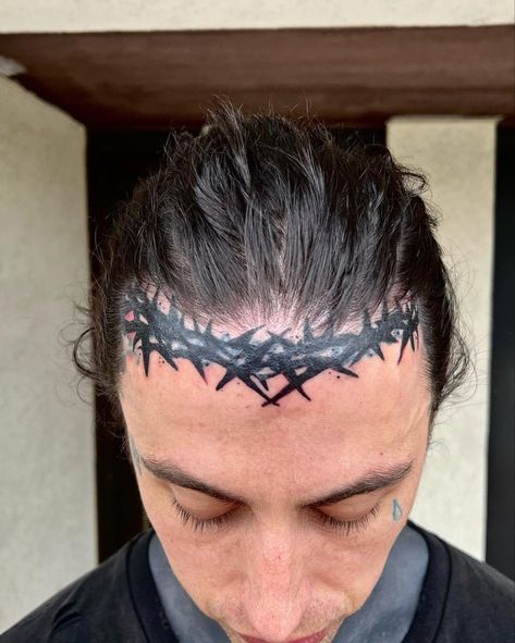 Barbed Wire Forehead Tattoo, Ronnie Radke Tattoos, Hairline Tattoos, Barbed Wire Tattoos, Throat Tattoo, Blackout Tattoo, Emo Men, Watch The World Burn, Ronnie Radke