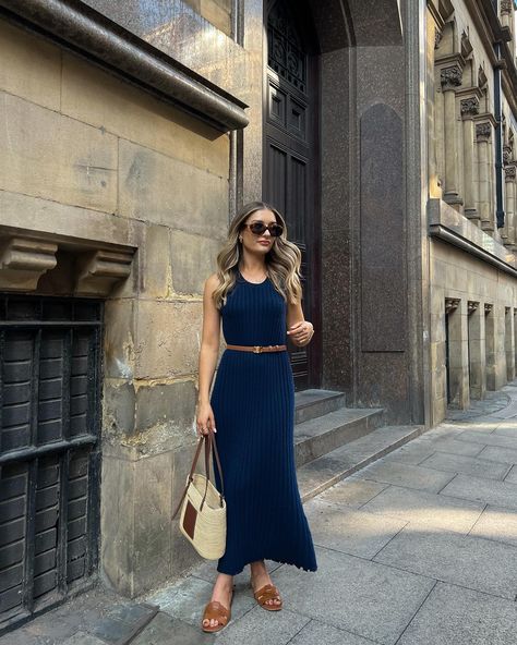 Lily Clark on Instagram: “Summer in the city Dress @softgoatcashmere (pr) Bag @loewe Sandals @zara Belt & sunglasses @celine” Lily Clark, Navy Blue Outfit, Sunglasses Celine, Style Inspiration Spring Summer, Summer In The City, Ootd Dress, Brown Outfit, City Dress, Designer Belts