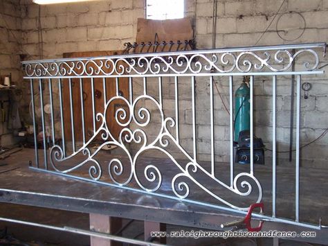 Houston TX custom wrought iron railings Raleigh Wrought Iron Co. Reling Design, Iron Railings Outdoor, Wrought Iron Gate Designs, Wrought Iron Railings, Porte In Ferro, Wrought Iron Stair Railing, Iron Railings, Iron Stair Railing, Wrought Iron Stairs