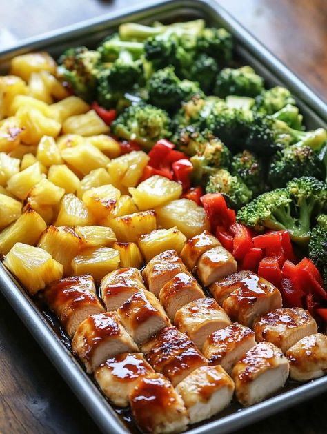 Hawaiian Chicken Sheet Pan Easy Meals For Supper, Easy Dinner With Broccoli, Sheet Pan Chicken And Pineapple, Healthily Dinner Meals, Aloha Chicken Casserole, Healthy Dinner Recipes One Pan, Easy Meals To Meal Prep, Hawaiian Chicken Pan Sheet, Hawaiian Bbq Chicken Sheet Pan