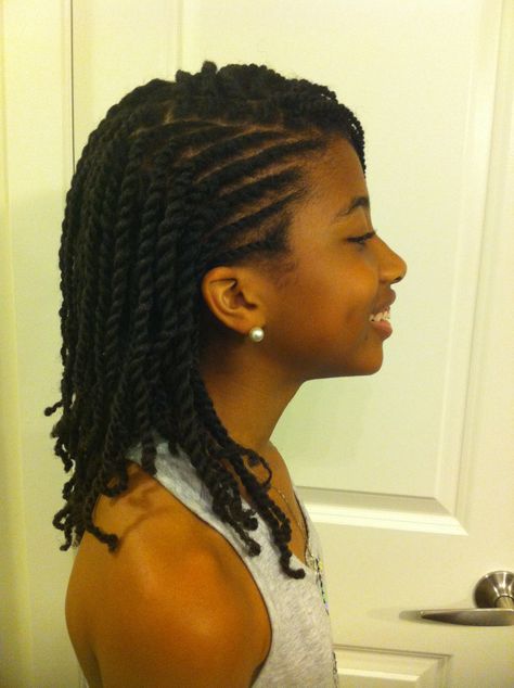 2 strand twist 2 Strand Twist Styles Natural Kids, Natural To Relaxed Hair, Flat Twist Hairstyles, Natural Hair Twist Out, Kids Curly Hairstyles, Twist Styles, Natural Hair Twists, Cool Braid Hairstyles, Pelo Afro