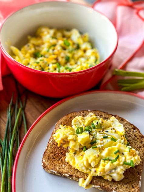 Healthy Egg Salad Recipe (Great for Meal Prep!) — Protein Snack Queen Healthy Egg Salad Recipe, Meal Prep Protein, Egg Salad Recipe Healthy, Healthy Egg Salad, Protein Lunch, Protein Snack, Egg Salad Recipe, Primal Kitchen, Healthy Shopping