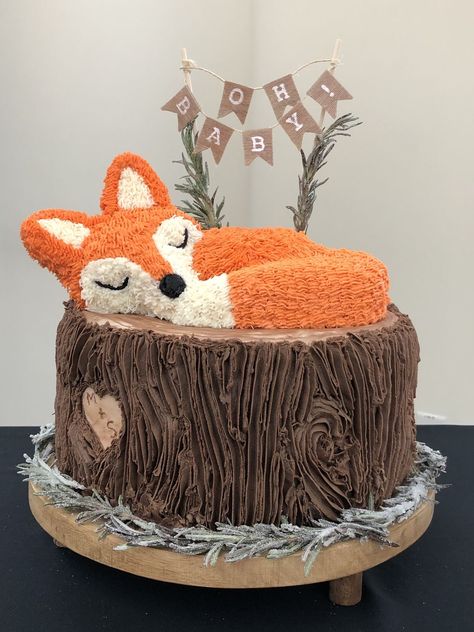 Sweet sleeping fox cake Fox Birthday Party, Fox Cake, Fox Party, Fox Birthday, Bolo Minnie, Woodland Cake, Fox Baby Shower, 귀여운 음식 그림, Fox Baby