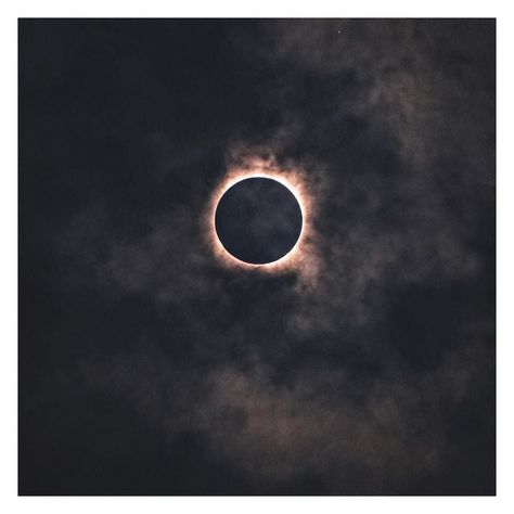 Incredible  of the solar eclipse by @bryanminear  #wanderlustwatches #solareclipse Kai Parker Aesthetic, The Vampire Diaries Aesthetic, Vampire Diaries Aesthetic, Parker Aesthetic, Diaries Aesthetic, Solar Eclipse 2017, Kai Parker, Living Room Reveal, Moon Eclipse