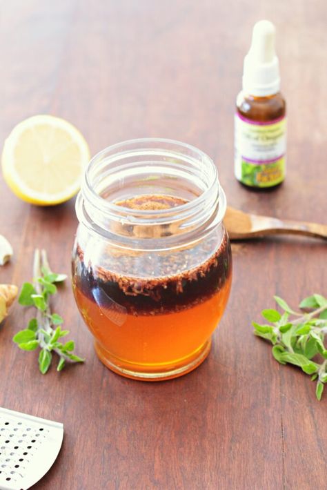 Honey Elixir- a natural cold and flu remedy - elkeliving.com Honey Elixir, Homemade Cold Remedies, Best Cough Remedy, Dry Cough Remedies, Cold And Cough Remedies, Healing Recipes, Cold Sores Remedies, Natural Health Care, Natural Sleep Remedies