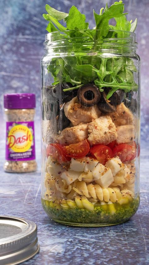 Salt-Free Seasoning ✨ | Try DIY meal prep jars for a lunch in minutes! Grab a bottle of Dash to get started. | By Mrs. Dash | Facebook Mason Jar Pasta Salad, Diy Meal Prep, Jar Pasta Salad, Apple Pops, Dash Recipes, Salad Jars, Chicken Freezer, Dash Recipe, Lunch Meals