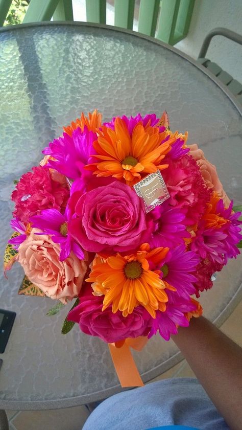 Preppy Flowers, Prom Flowers Bouquet, Roses And Daisies, Homecoming Flowers, Orange Bouquet, Prom Bouquet, Flower Boquet, Pink Flower Bouquet, Orange Bouquets