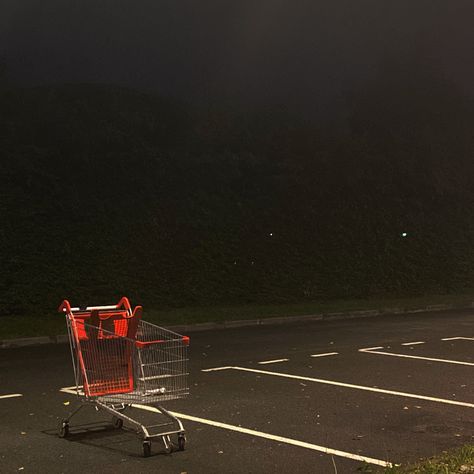 Grunge Liminal Space, Liminal Space Gas Station, Liminal Space Parking Lot, Parking Lot At Night Aesthetic, Liminal Space Photoshoot, Liminal Parking Lot, Liminal Space Photography, Dark Liminal Space, Liminal Backrooms