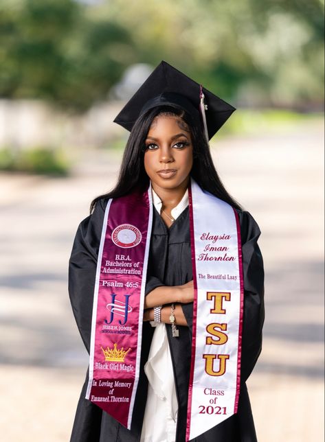 Tsu Graduation Pictures, Graduation Stole Ideas College, Grad Stole Ideas, College Graduation Stole, Graduation Stole Ideas, Hbcu Graduation Pictures, Graduation Checklist, Grad Stole, Graduation Ceremony Outfit