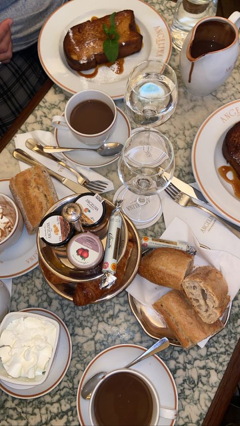 Aesthetic French Foods, Angelina Chocolate Paris, Paris Cafe Pictures, Breakfast Paris Aesthetic, Paris Breakfast Aesthetic, Cafe Angelina Paris, Cafe In Paris Aesthetic, Angelina Paris Cafe, Paris Angelina