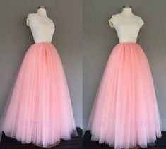 how to make a layered and long tulle skirt - Google Search #tulleskirtsdiypattern Long Pink Tulle Skirt, Diy Tulle Skirt, Tulle Skirt Tutorial, Long Tulle Skirt, Diy Tulle, Pink Tulle Skirt, Tulle Long Skirt, Class Outfit, Tulle Skirts