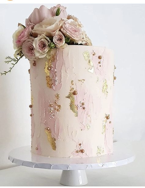 Modern Birthday Cakes, 40th Cake, Gold Birthday Cake, Buttercream Cake Decorating, Elegant Birthday Cakes, Pink Birthday Cakes, Birthday Cakes For Women, Cakes For Women, Wedding Cakes With Cupcakes