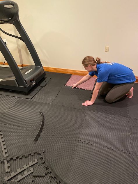 DIY Gym Floor - Home Gym on a Dime - Tami in Between Basement Gym Flooring, Home Gym Flooring Ideas, Gym Flooring Ideas, Workout Flooring, Cheap Home Gym, Home Depot Flooring, Door Gym, Gym Shed, Alpine Chic