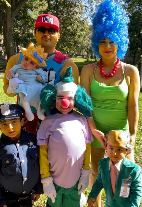 Krusty The Clown Costume, Simpsons Halloween Costume, Simpsons Costumes, Simpsons Halloween, Krusty The Clown, Homer And Marge, Halloween Costumes For Family, Marge Simpson, Maggie Simpson