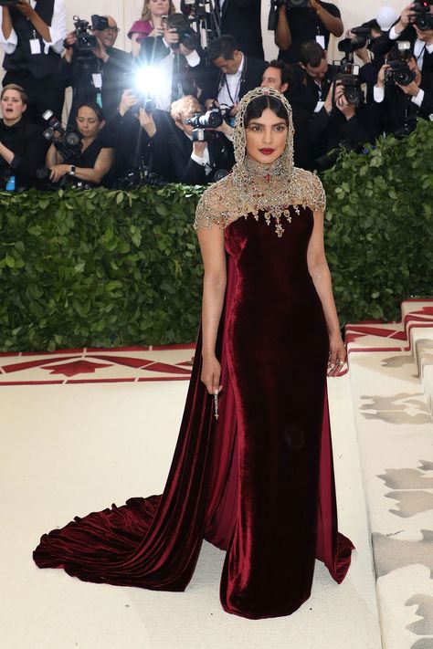 14 Times Priyanka Chopra Jonas Made A Splash On The Red Carpet | British Vogue Priyanka Chopra Gown, Priyanka Chopra Red Carpet, Priyanka Chopra Dress, Priyanka Chopra Wedding, Met Gala Dresses, Red Carpet Style, Fairy Tale Wedding Dress, Best Red Carpet Looks, Fancy Dresses Long