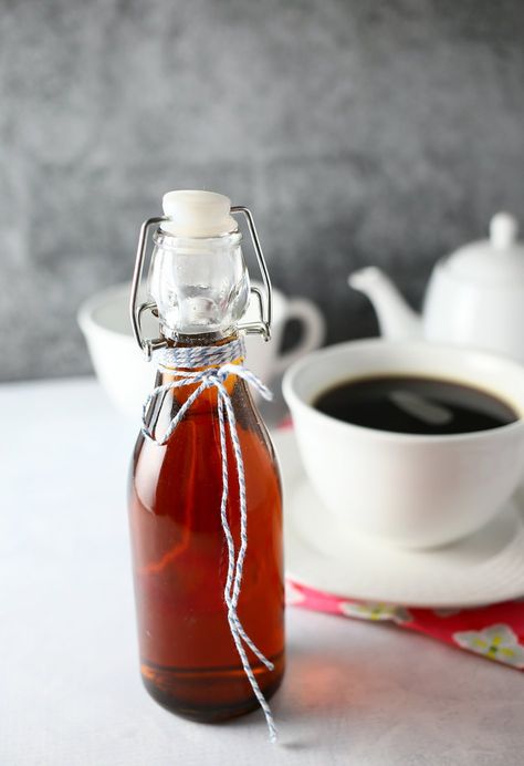 Homemade Vanilla Coffee Syrup Vanilla Coffee Syrup, Coffee Syrup Recipe, Vanilla Syrup For Coffee, Homemade Coffee Syrup, French Vanilla Coffee, Iced Coffee At Home, How To Make Ice Coffee, Iced Coffee Drinks, Homemade Syrup