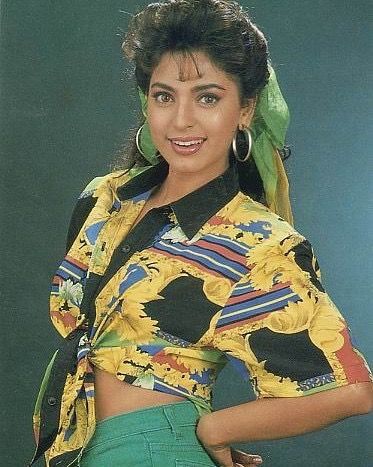 Retro Fashion 90s Outfits, Indian Retro Outfits, Retro Outfits 90s Women, Retro Outfits 80s Style, Retro Outfits 90s, Indian Retro, Bollywood Retro, Punk Style Outfits, Bollywood Pictures